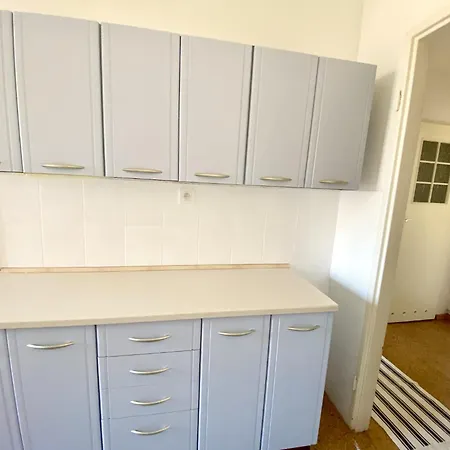 Avis Skwer Kosciuszki 21 *